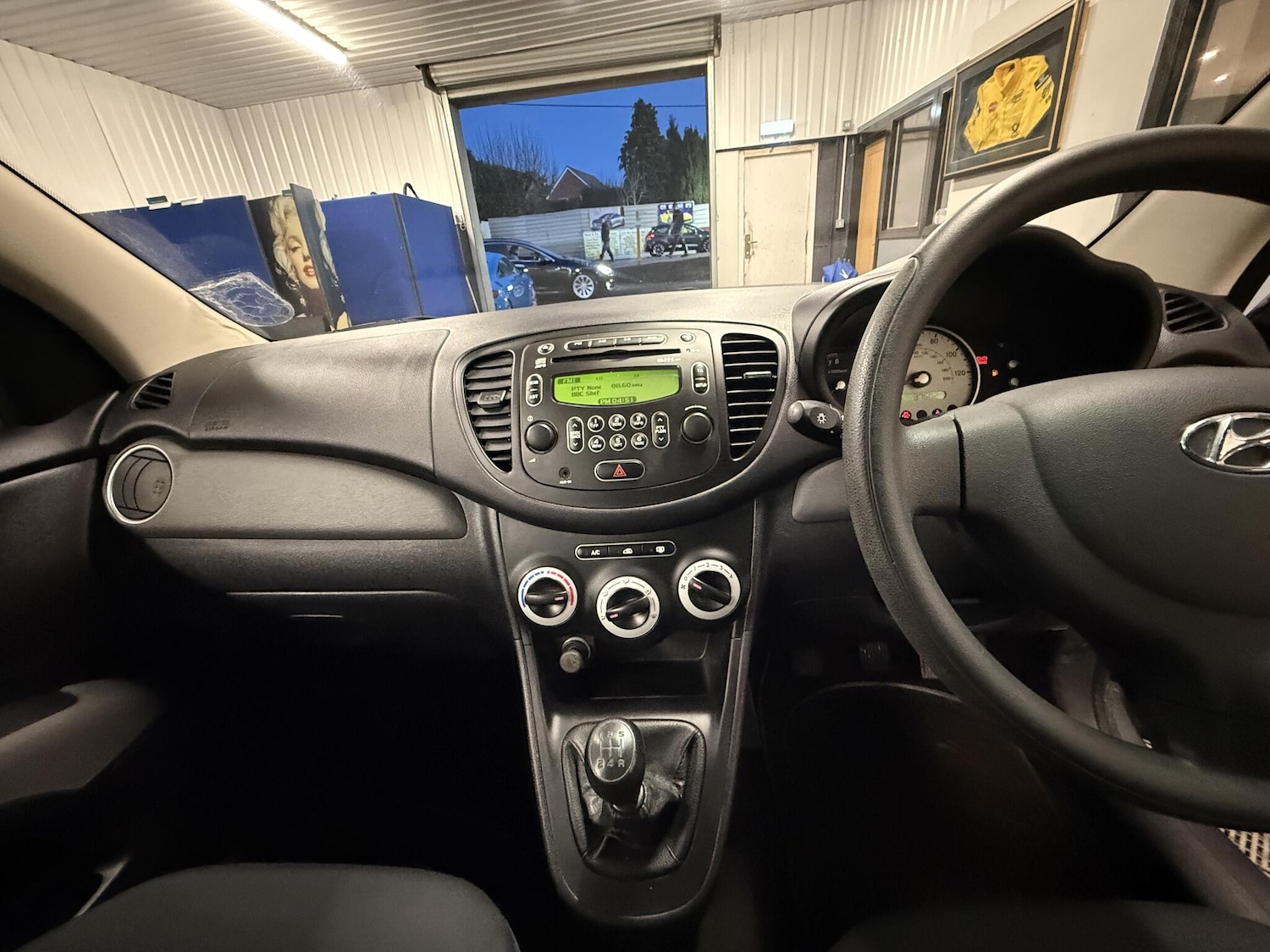 Used Hyundai i10 2008 for sale - 77229304: Photo 8