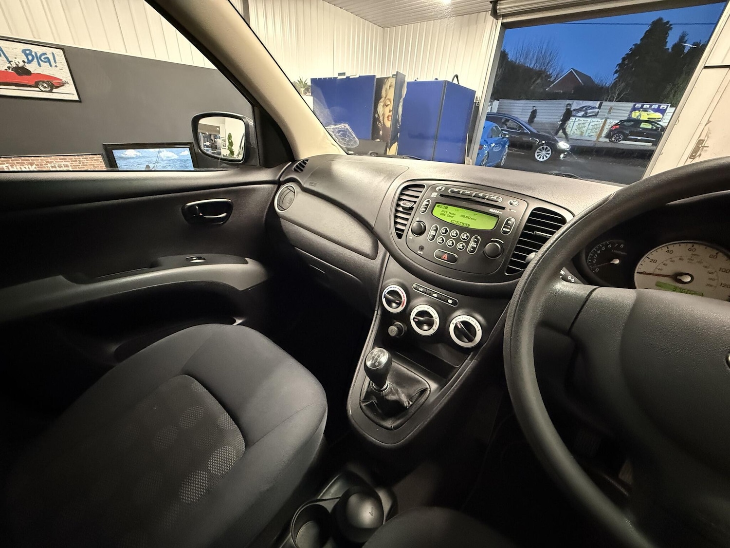 Used Hyundai i10 2008 for sale - 77229304: Photo 9