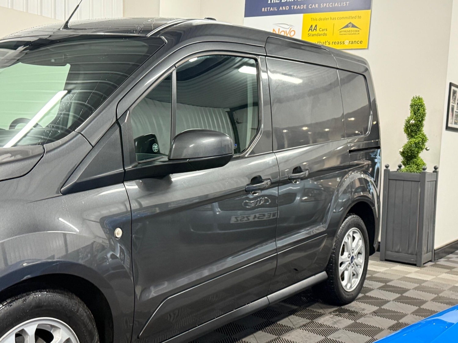 Used Ford Transit Connect 2018 for sale - 76752654: Photo 12