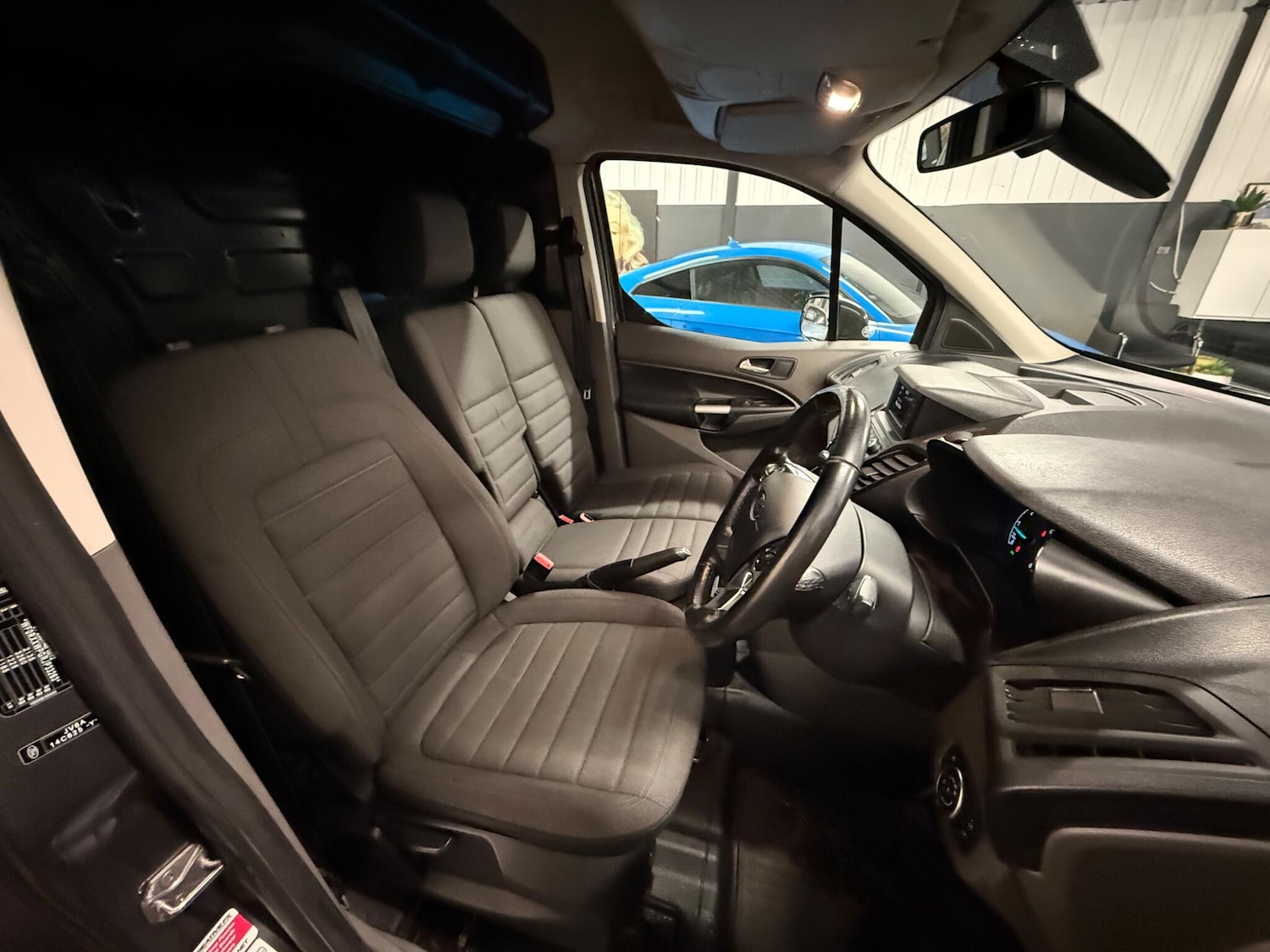 Used Ford Transit Connect 2018 for sale - 76752654: Photo 18