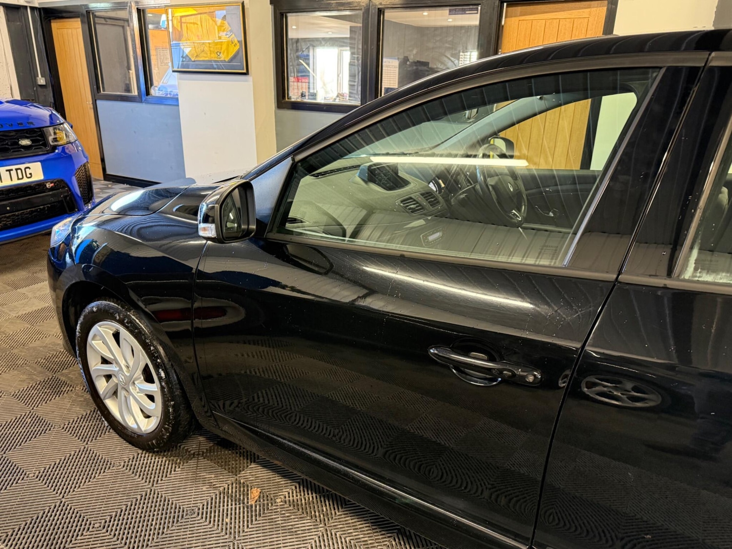 Used Renault Megane 2015 for sale - 77156460: Photo 10