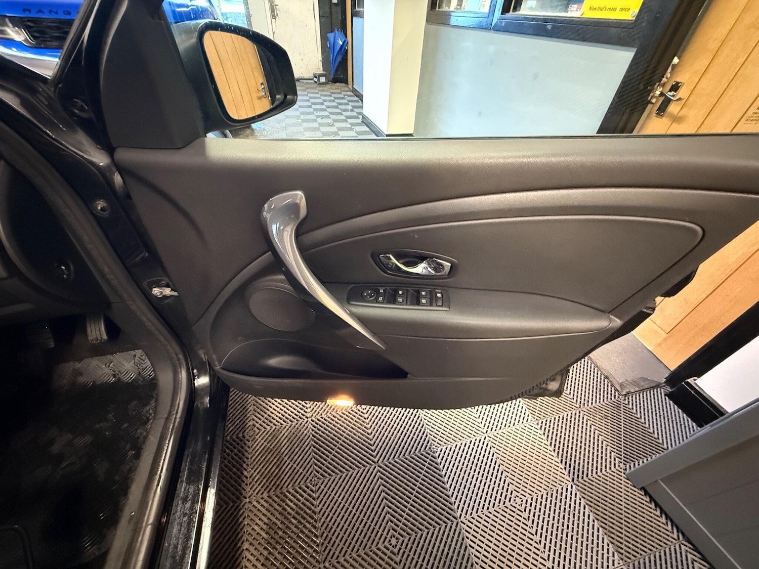 Used Renault Megane 2015 for sale - 77156460: Photo 18