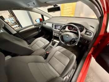 Used Volkswagen Golf SV 2015 for sale - 74680389: Photo