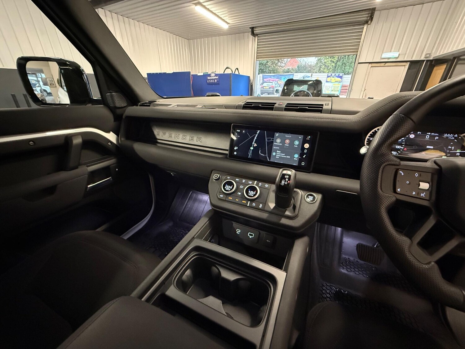 Used Land Rover Defender 110 for sale - 77573989: Photo 21