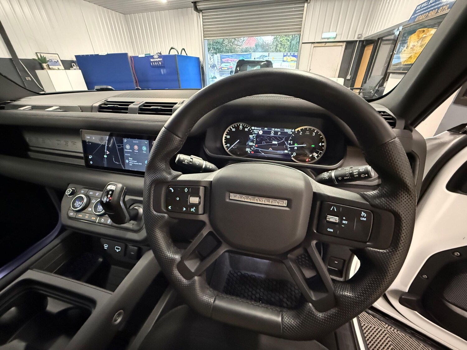 Used Land Rover Defender 110 for sale - 77573989: Photo 23