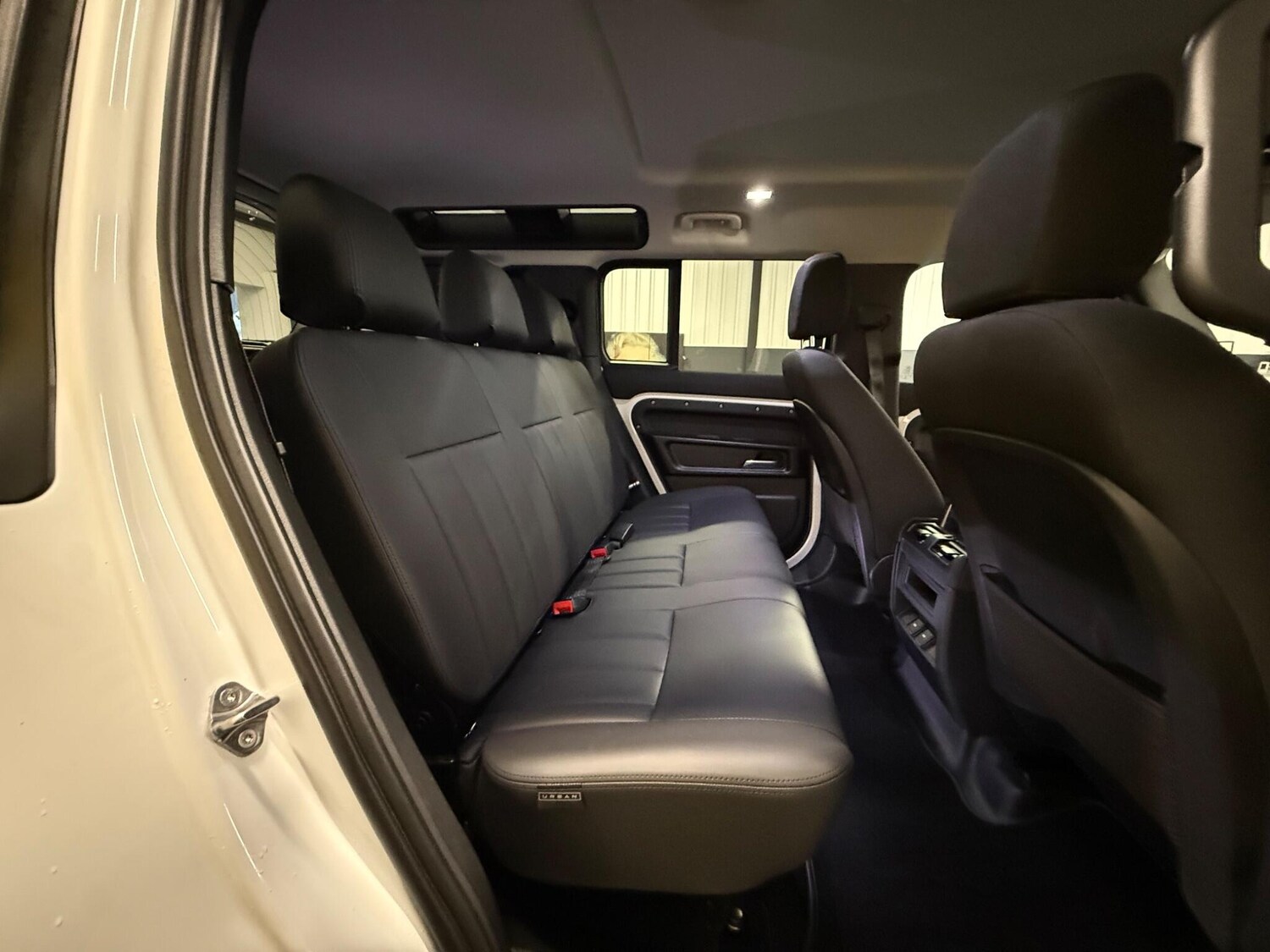 Used Land Rover Defender 110 for sale - 77573989: Photo 25