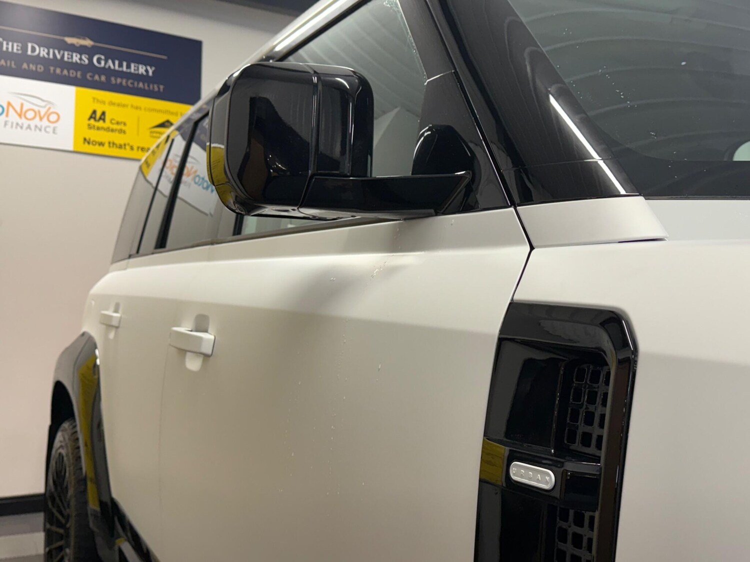 Used Land Rover Defender 110 for sale - 77573989: Photo 27