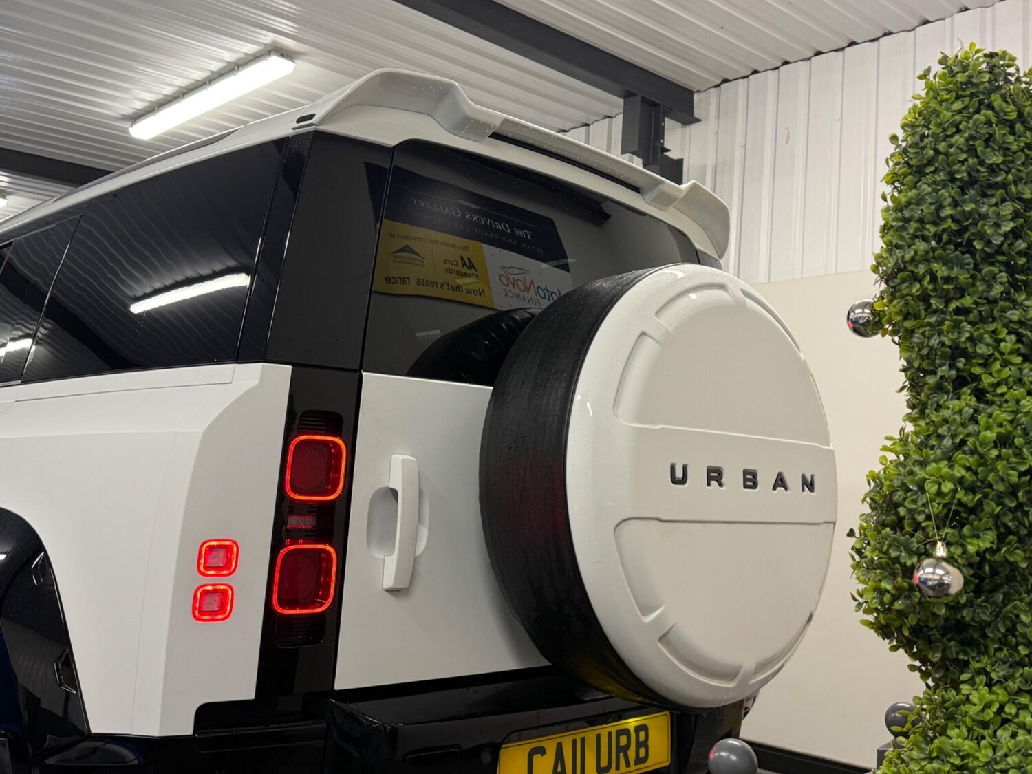 Used Land Rover Defender 110 for sale - 77573989: Photo 28