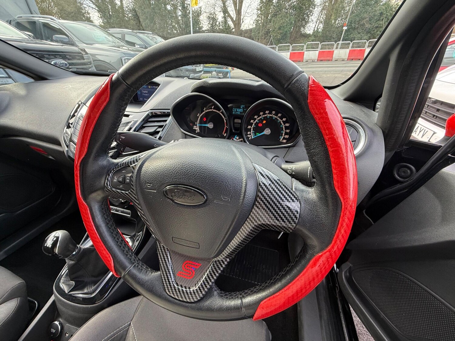 Used Ford Fiesta 2015 for sale - 77574032: Photo 24