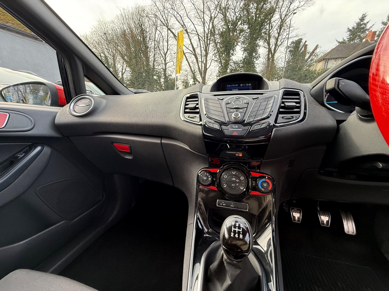 Used Ford Fiesta 2015 for sale - 77574032: Photo 25