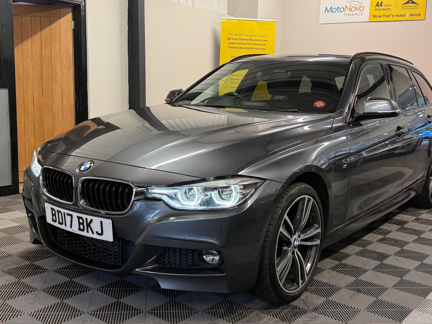 Used BMW 3 Series 2017 for sale - 76282699: Photo 26