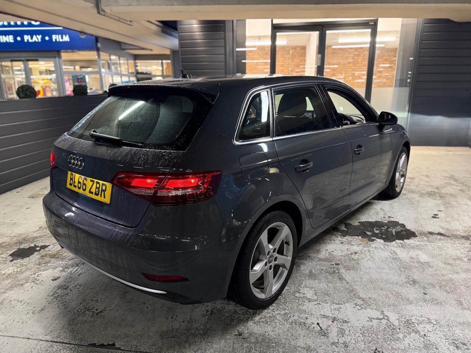 Used Audi A3 2016 for sale - 76849762: Photo 2