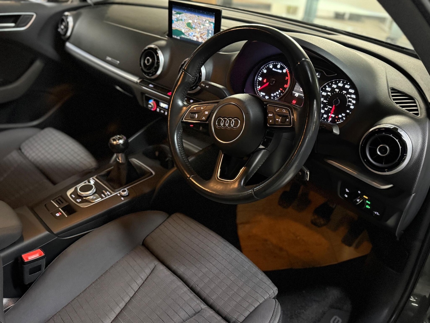 Used Audi A3 2016 for sale - 76849762: Photo 3