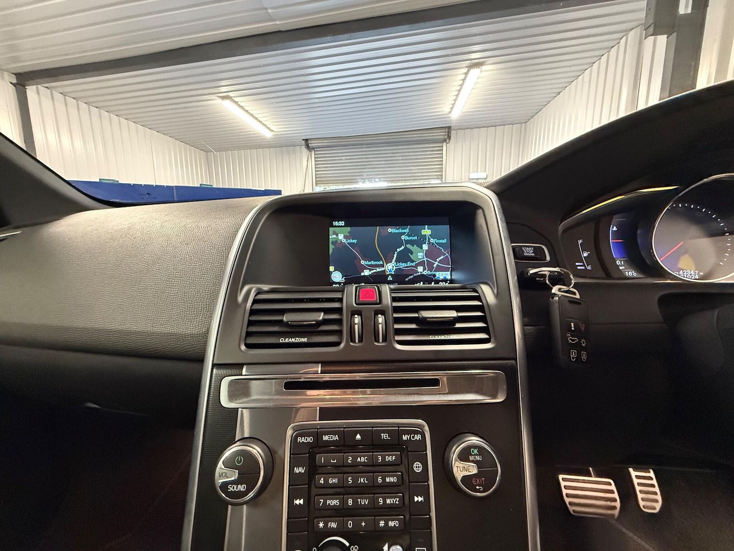 Used Volvo XC60 2017 for sale - 76042188: Photo 14