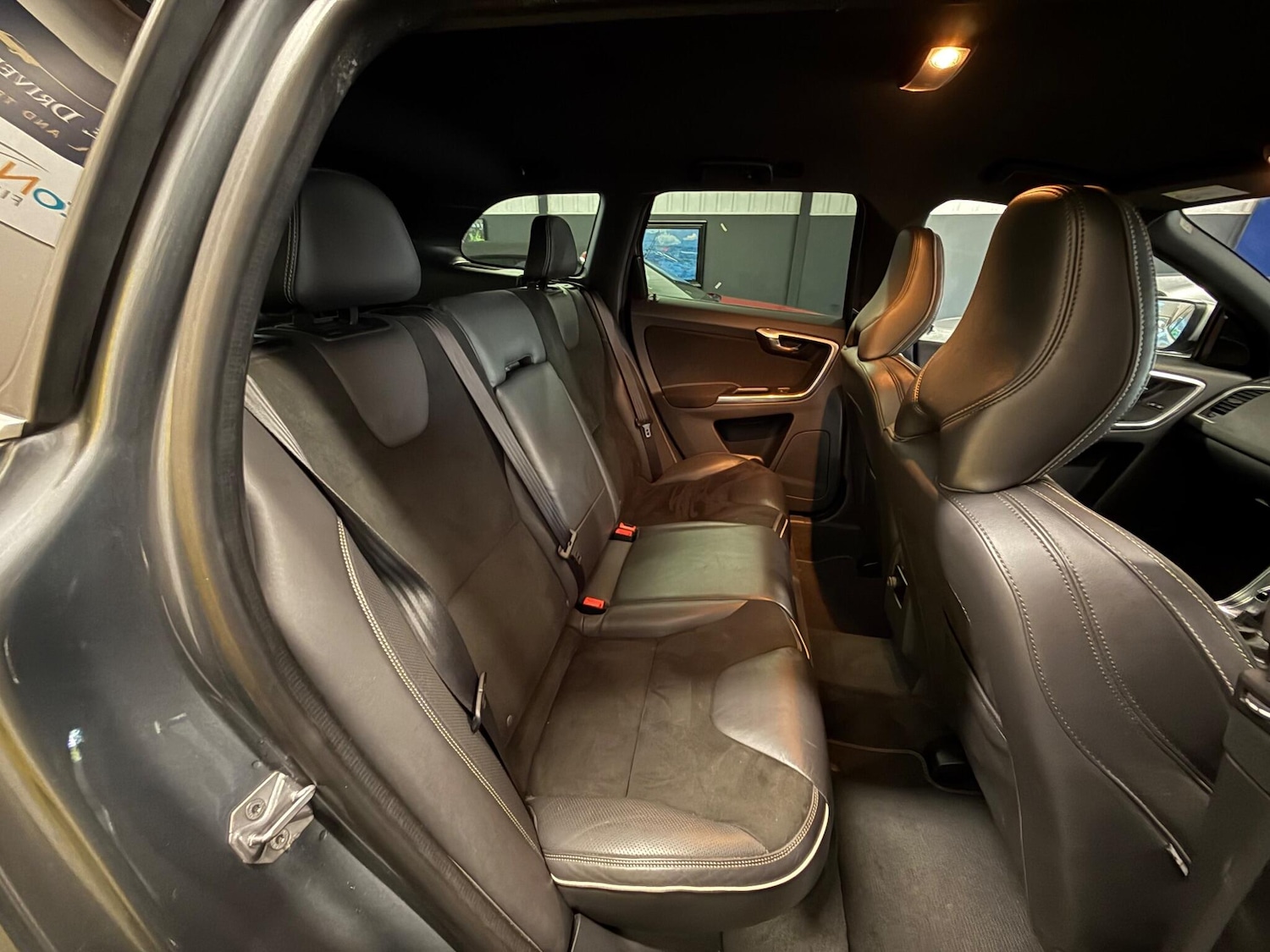 Used Volvo XC60 2017 for sale - 76042188: Photo 15