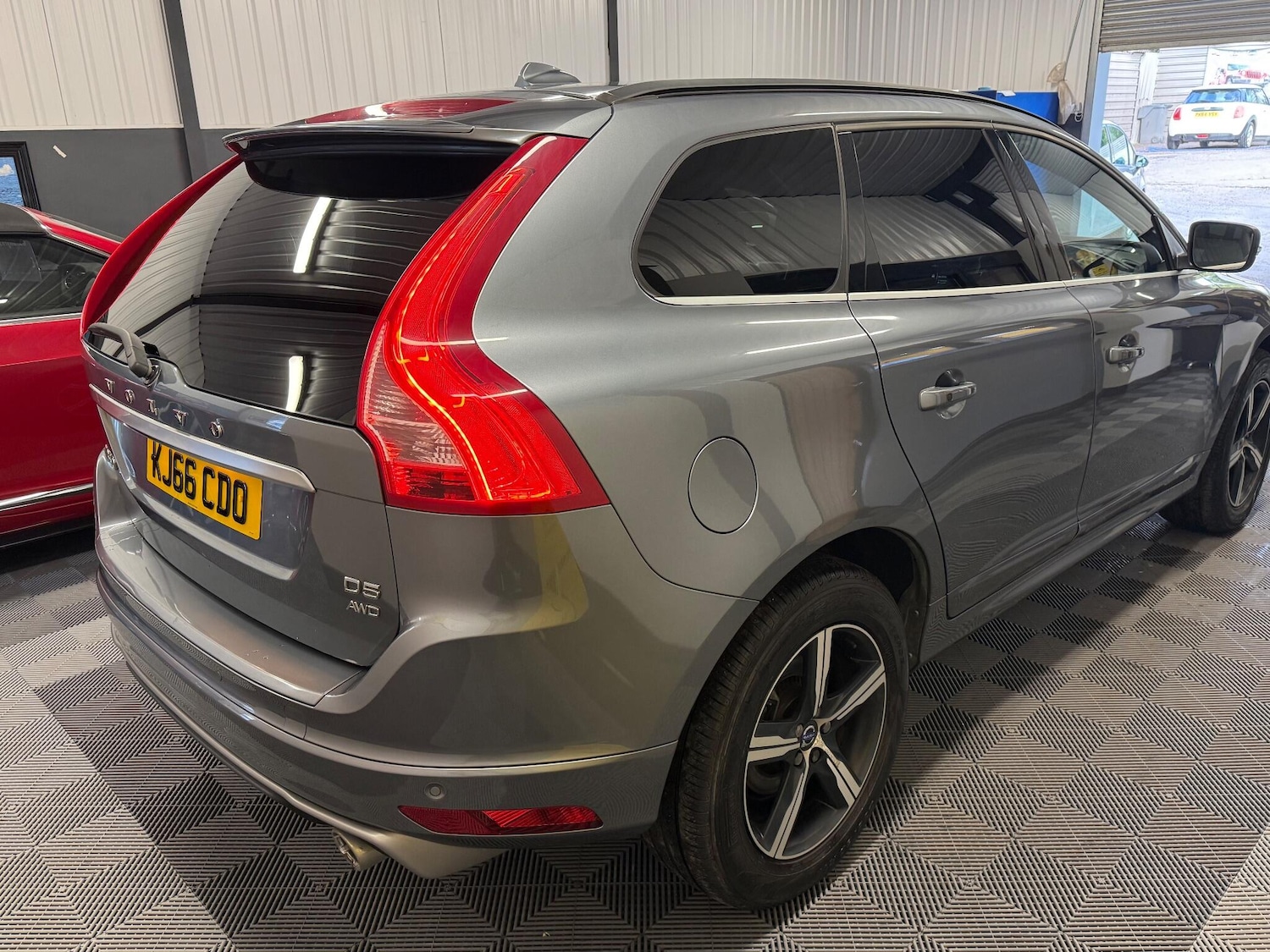 Used Volvo XC60 2017 for sale - 76042188: Photo 18