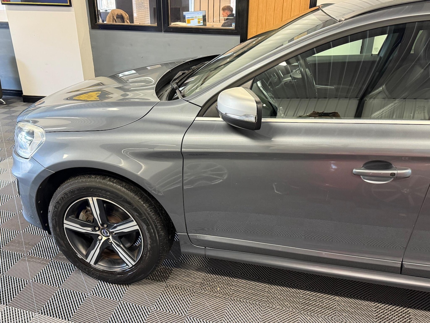 Used Volvo XC60 2017 for sale - 76042188: Photo 22