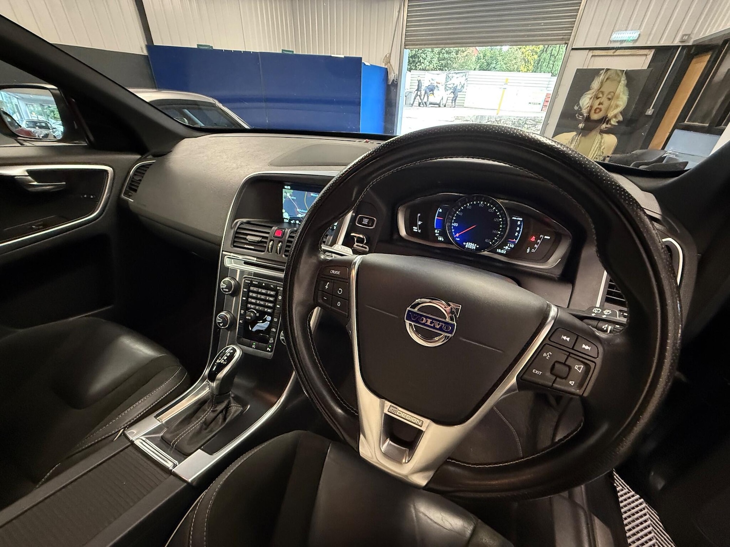 Used Volvo XC60 2017 for sale - 76042188: Photo 7