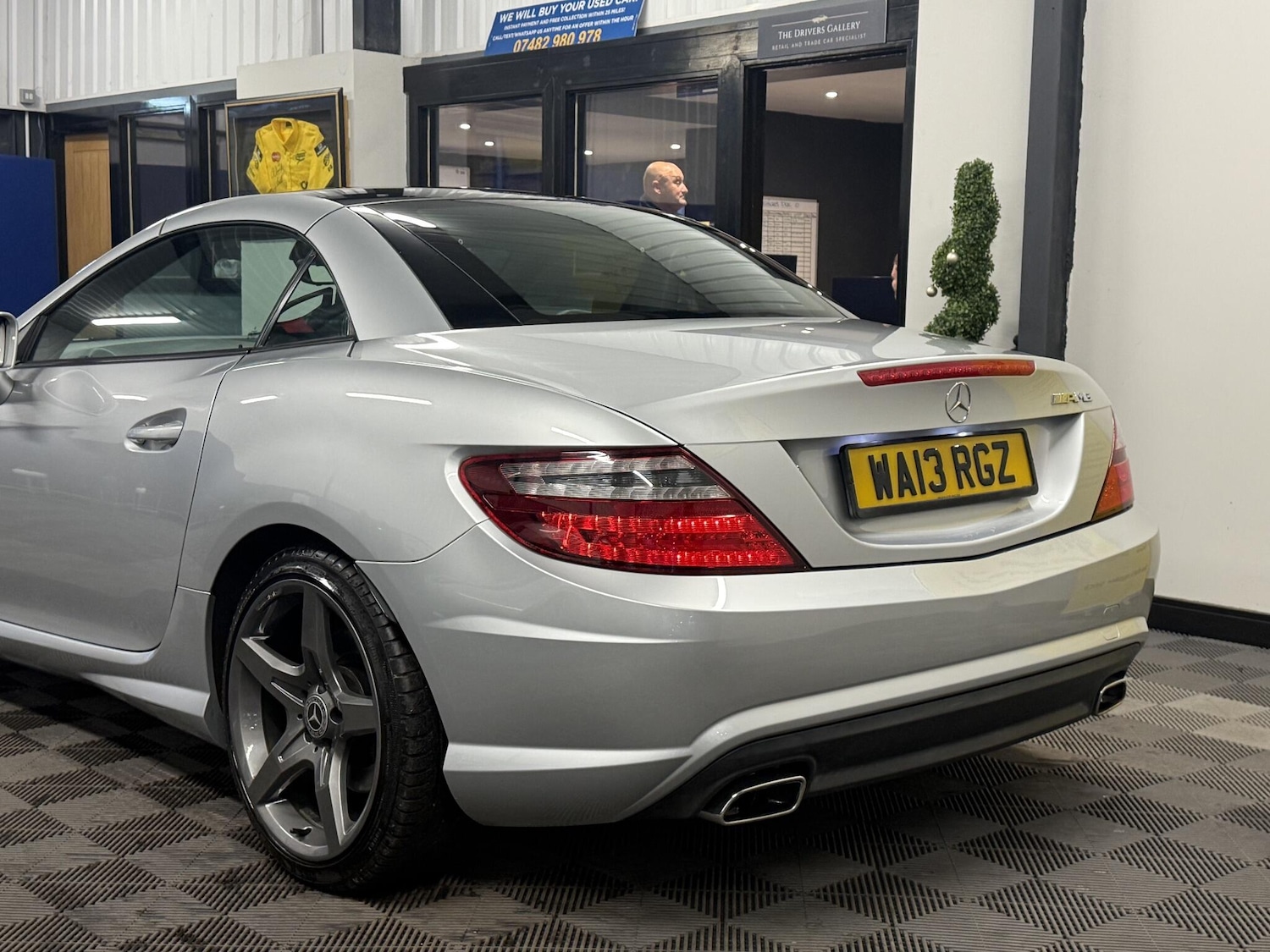 Used Mercedes-Benz SLK 2013 for sale - 77387316: Photo 21