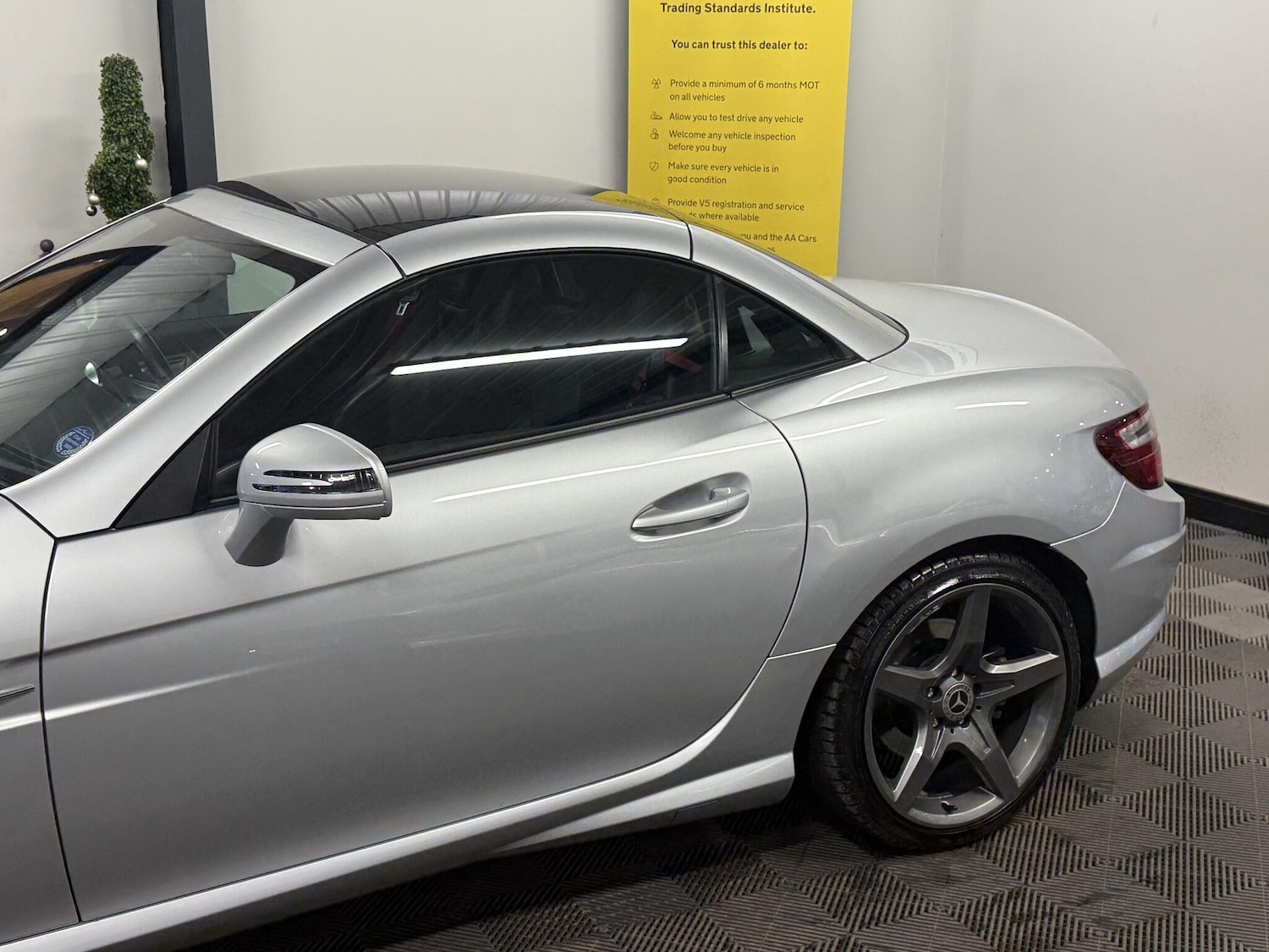 Used Mercedes-Benz SLK 2013 for sale - 77387316: Photo 22
