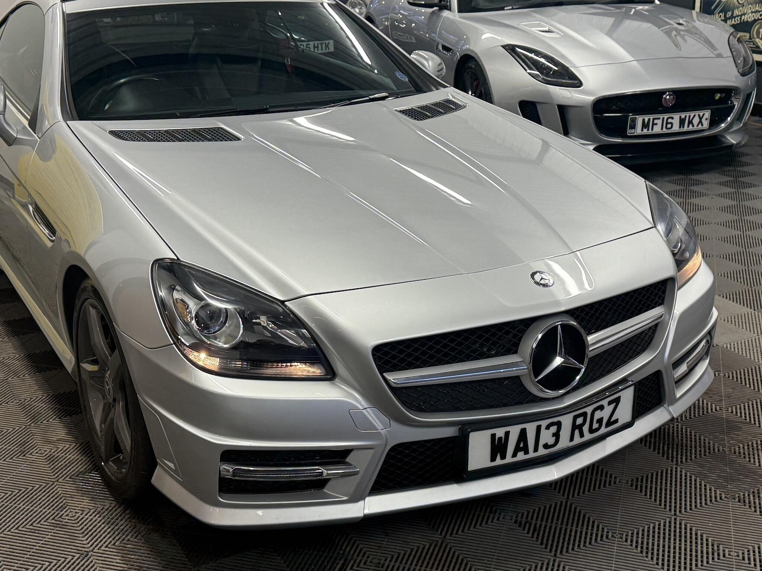 Used Mercedes-Benz SLK 2013 for sale - 77387316: Photo 25