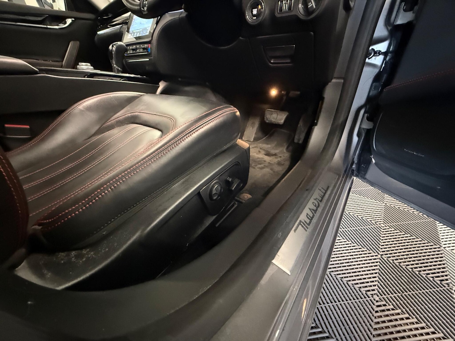 Used Maserati Quattroporte 2019 for sale - 76000853: Photo 16