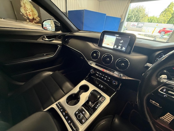 Used Kia Stinger 2018 for sale - 75729081: Photo 9
