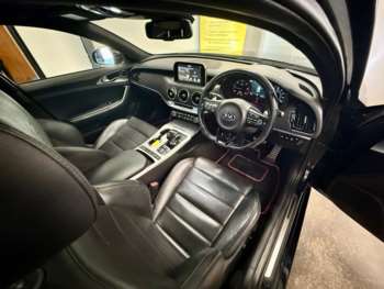 Used Kia Stinger 2018 for sale - 75110104: Photo