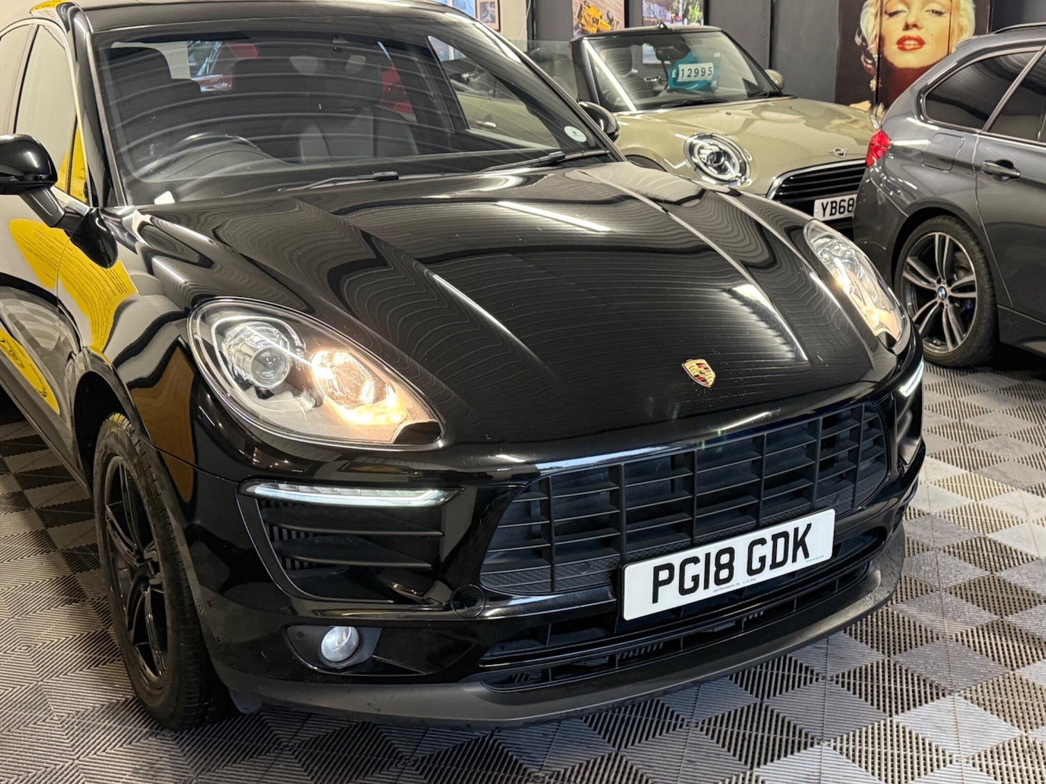 Used Porsche Macan 2018 for sale - 76549522: Photo 10