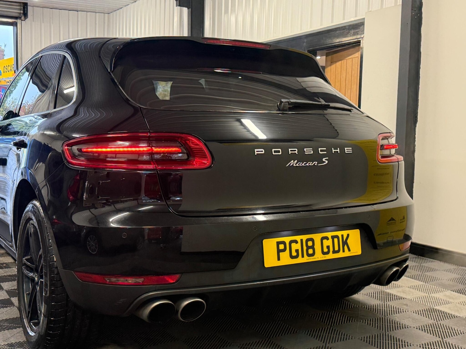 Used Porsche Macan 2018 for sale - 76549522: Photo 15