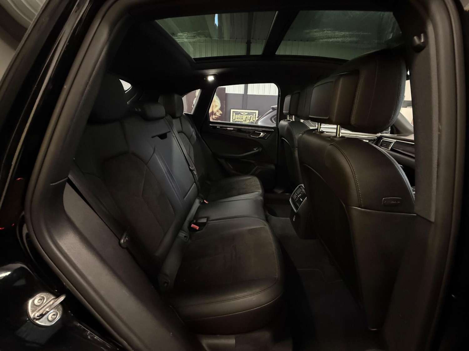 Used Porsche Macan 2018 for sale - 76549522: Photo 20