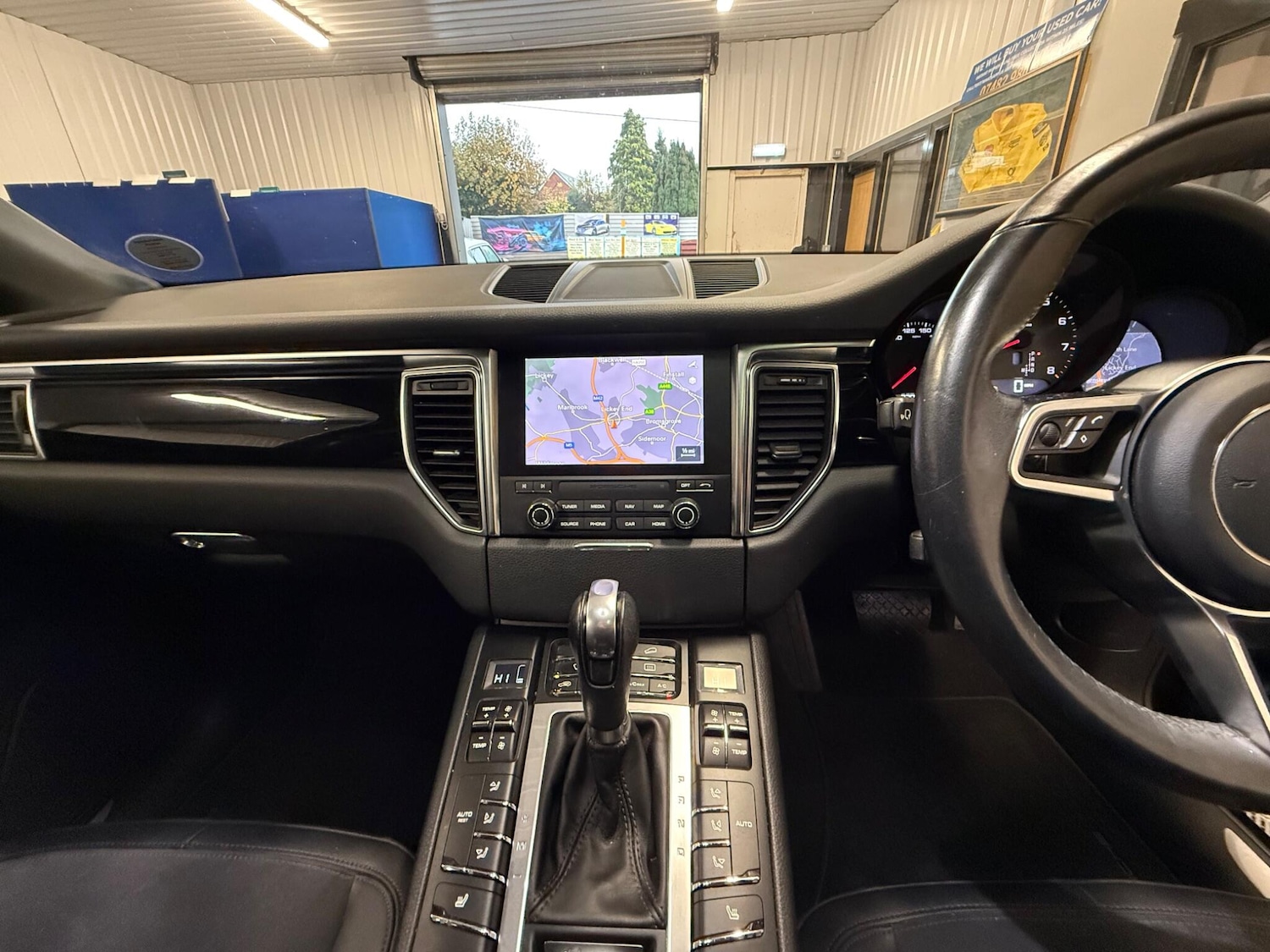 Used Porsche Macan 2018 for sale - 76549522: Photo 23