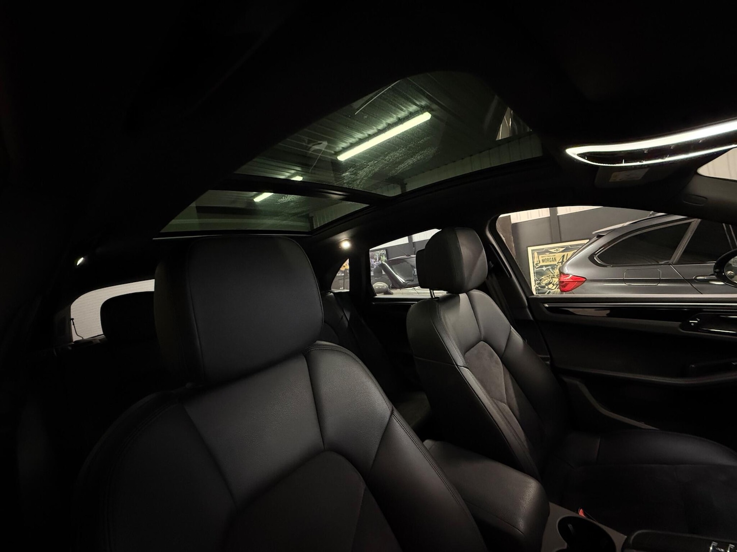 Used Porsche Macan 2018 for sale - 76549522: Photo 26