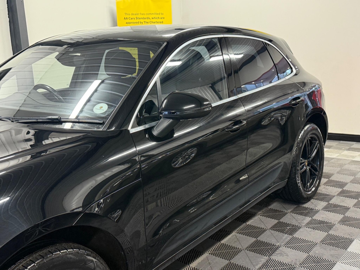 Used Porsche Macan 2018 for sale - 76549522: Photo 8