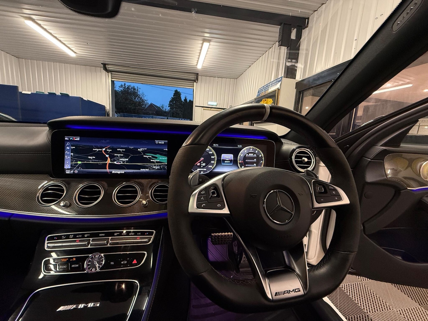 Used Mercedes-Benz E Class 2017 for sale - 76591934: Photo 10