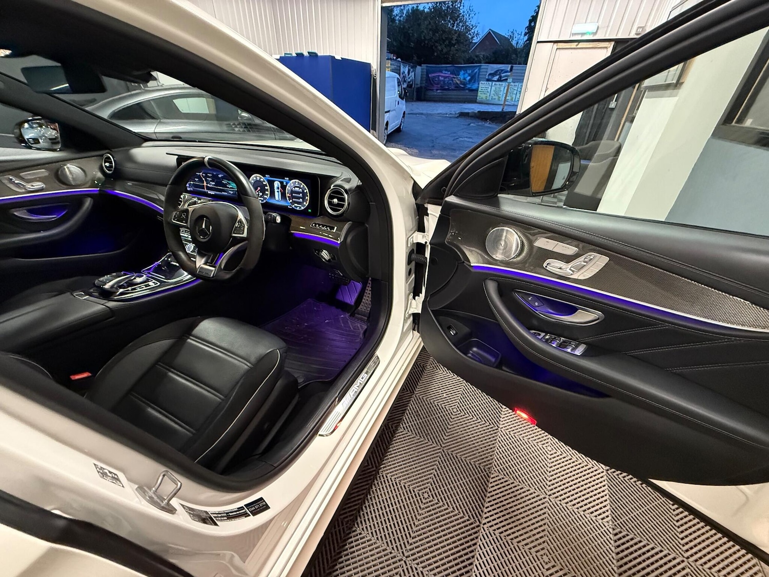 Used Mercedes-Benz E Class 2017 for sale - 76591934: Photo 17