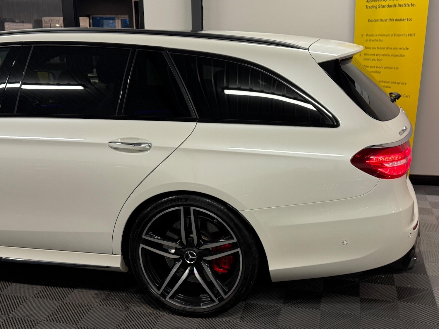 Used Mercedes-Benz E Class 2017 for sale - 76591934: Photo 23