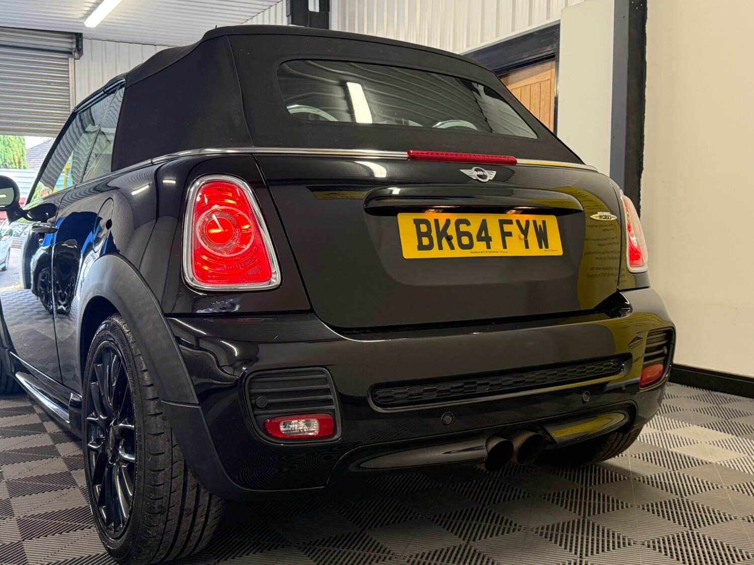 Used MINI Convertible 2014 for sale - 76166625: Photo 10