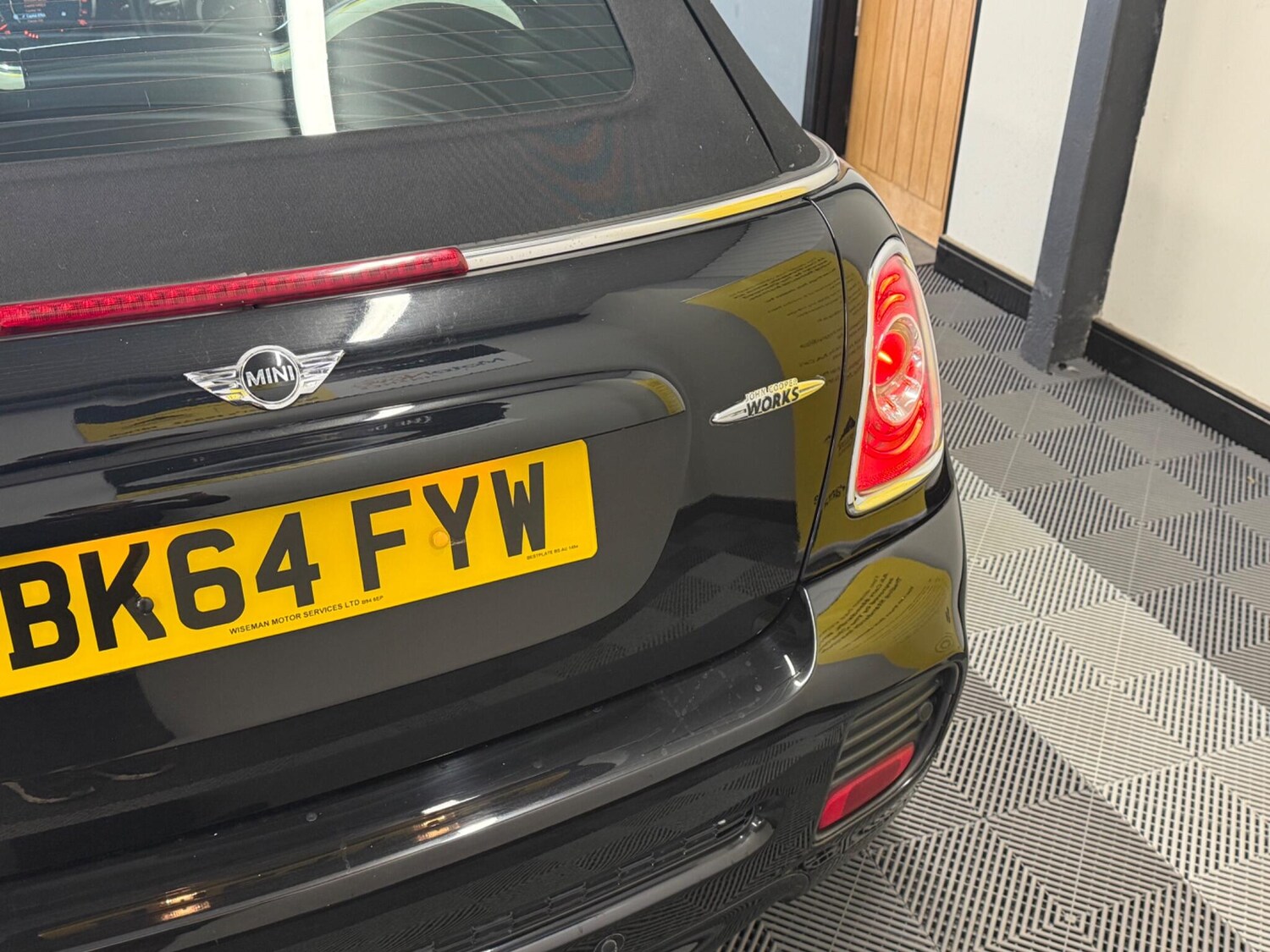 Used MINI Convertible 2014 for sale - 76166625: Photo 15