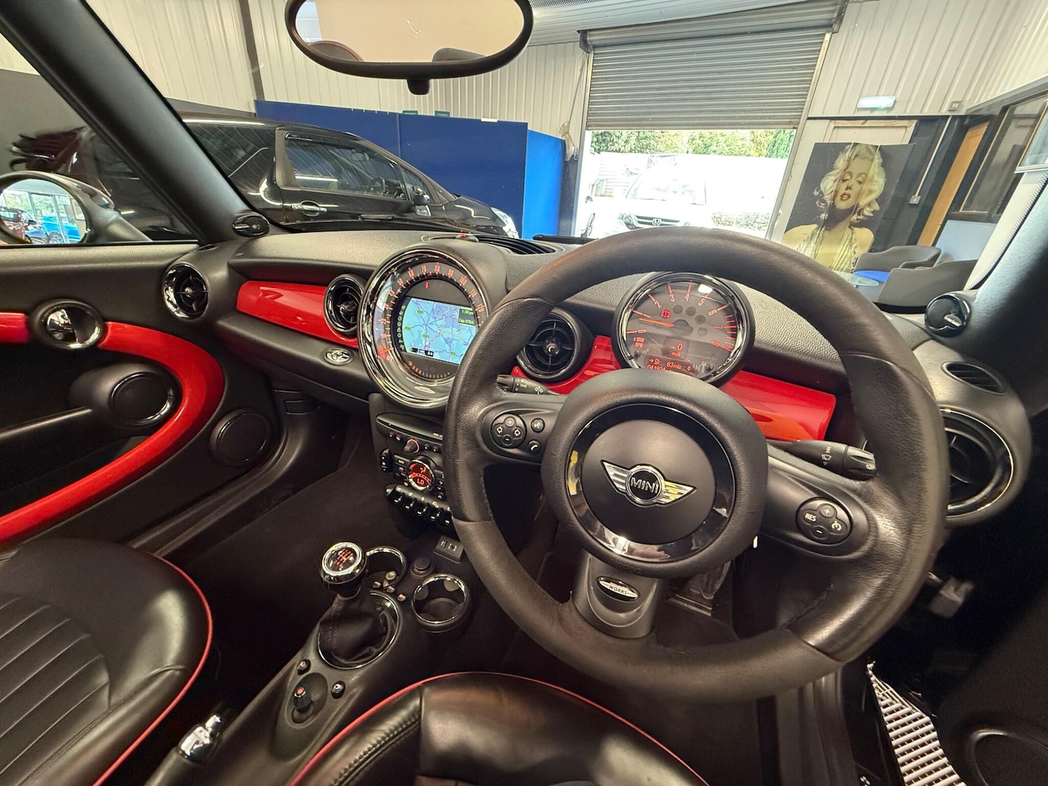Used MINI Convertible 2014 for sale - 76166625: Photo 32
