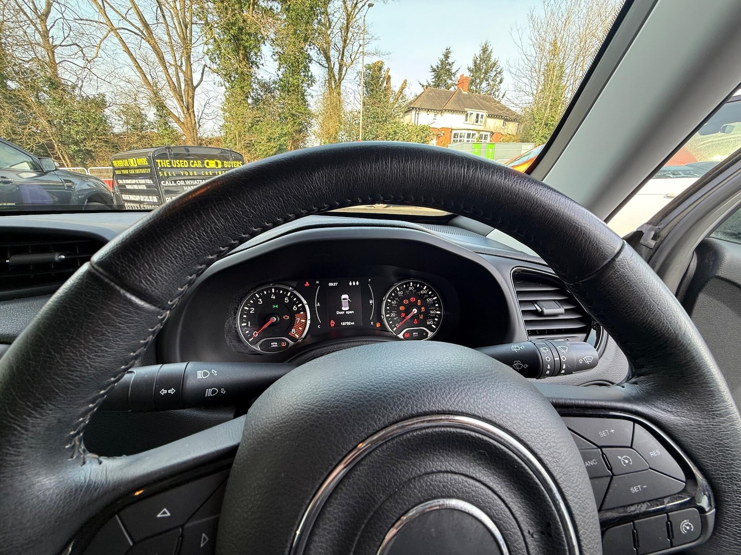 Used Jeep Renegade 2020 for sale - 77939363: Photo 11