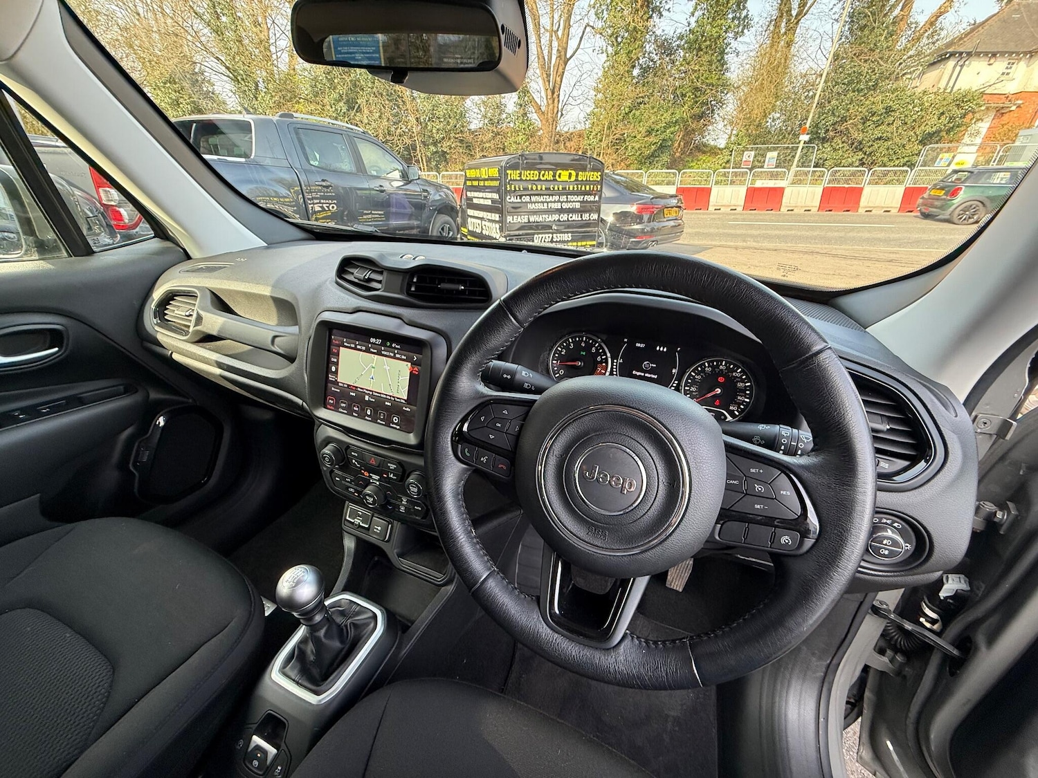 Used Jeep Renegade 2020 for sale - 77939363: Photo 6