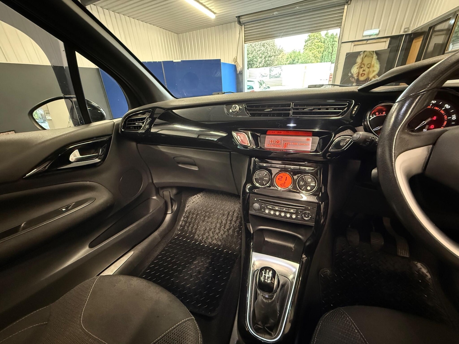 Used Citroen DS3 2014 for sale - 76174867: Photo 28