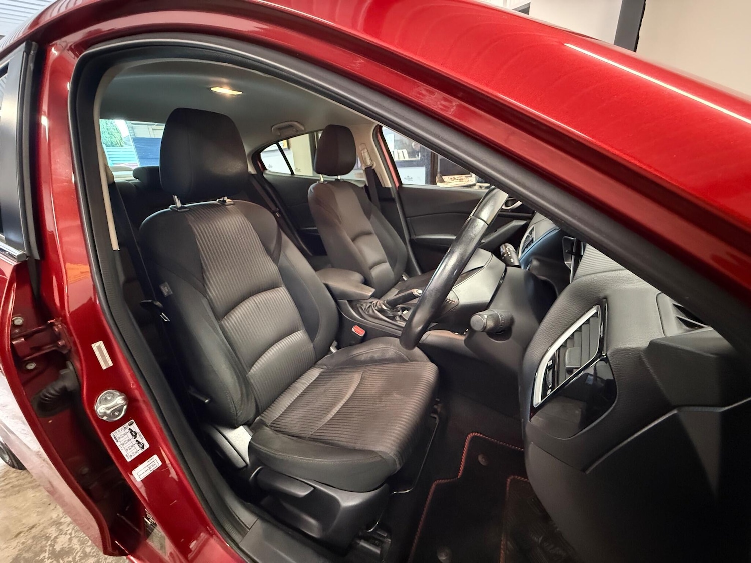 Used Mazda Mazda3 2015 for sale - 76646137: Photo 11