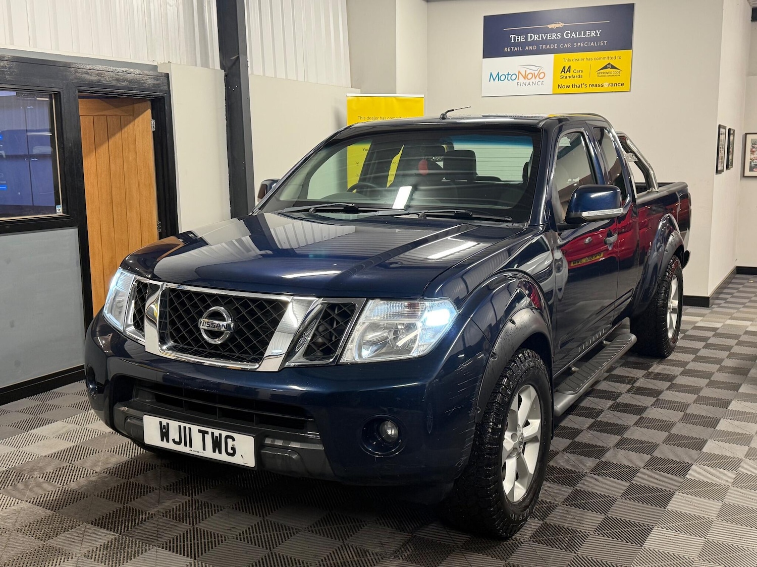Used Nissan Navara 2011 for sale - 77267808: Photo 2