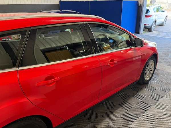 Used Ford Focus 2014 for sale - 76137488: Photo 12