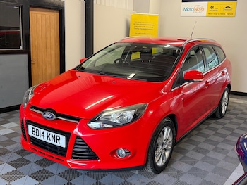 Used Ford Focus 2014 for sale - 76137488: Photo 2