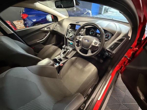 Used Ford Focus 2014 for sale - 76137488: Photo 4