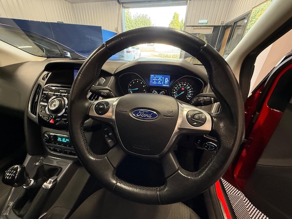 Used Ford Focus 2014 for sale - 76137488: Photo 7