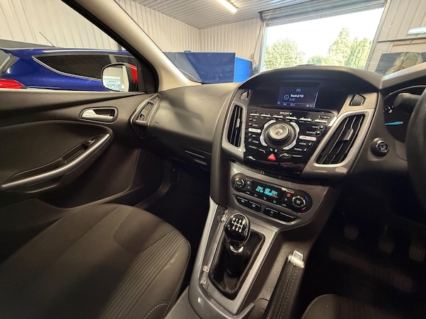 Used Ford Focus 2014 for sale - 76137488: Photo 9
